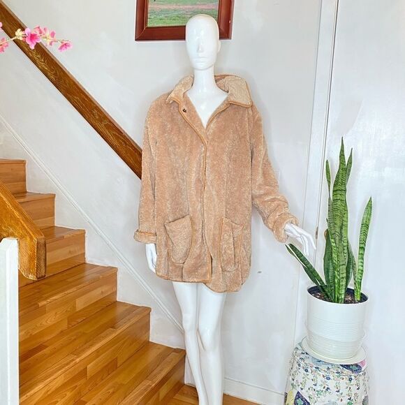 ANTHROPOLOGIE
Amina Sherpa Coat   - Picture 2 of 7